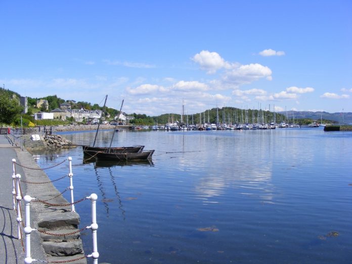 Tarbert. Image by Shona Shaw from Pixaba