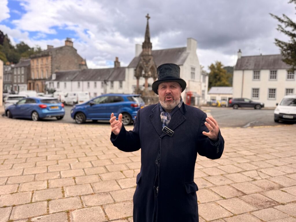 Gary Knight, History and Horror Tours