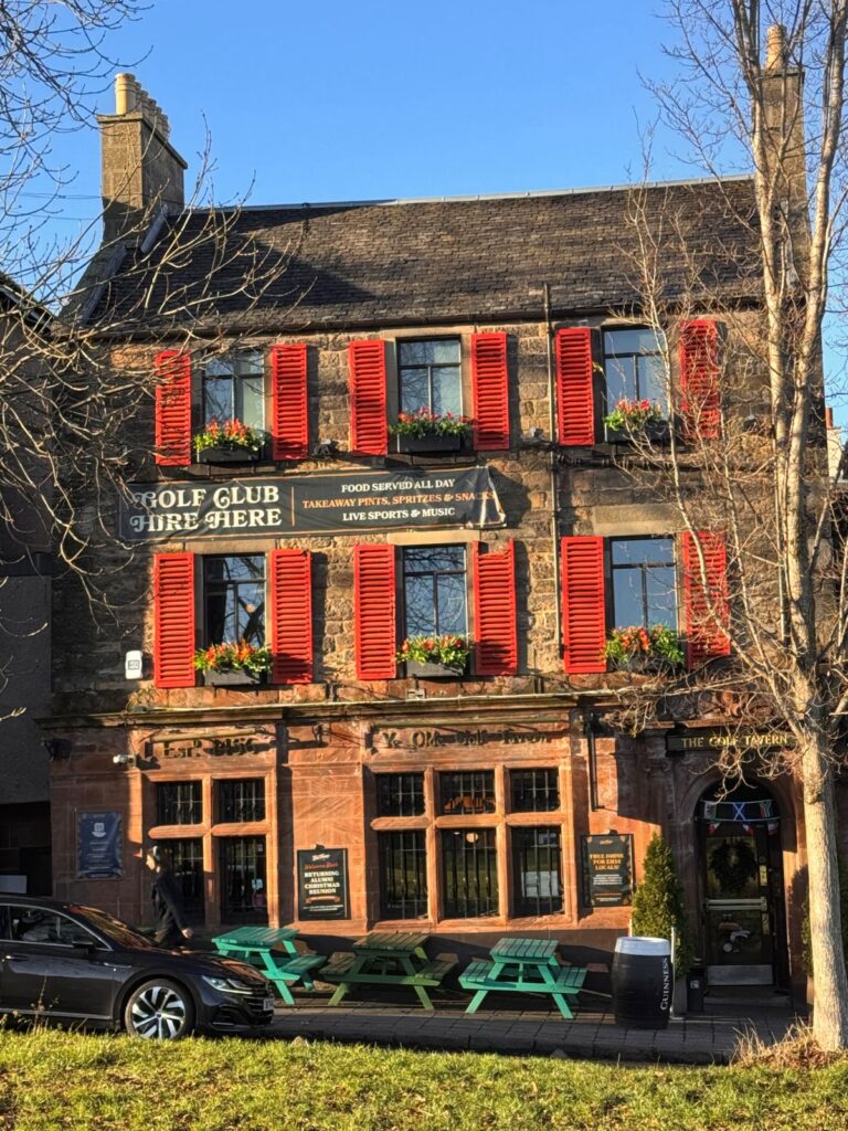 Golf Tavern